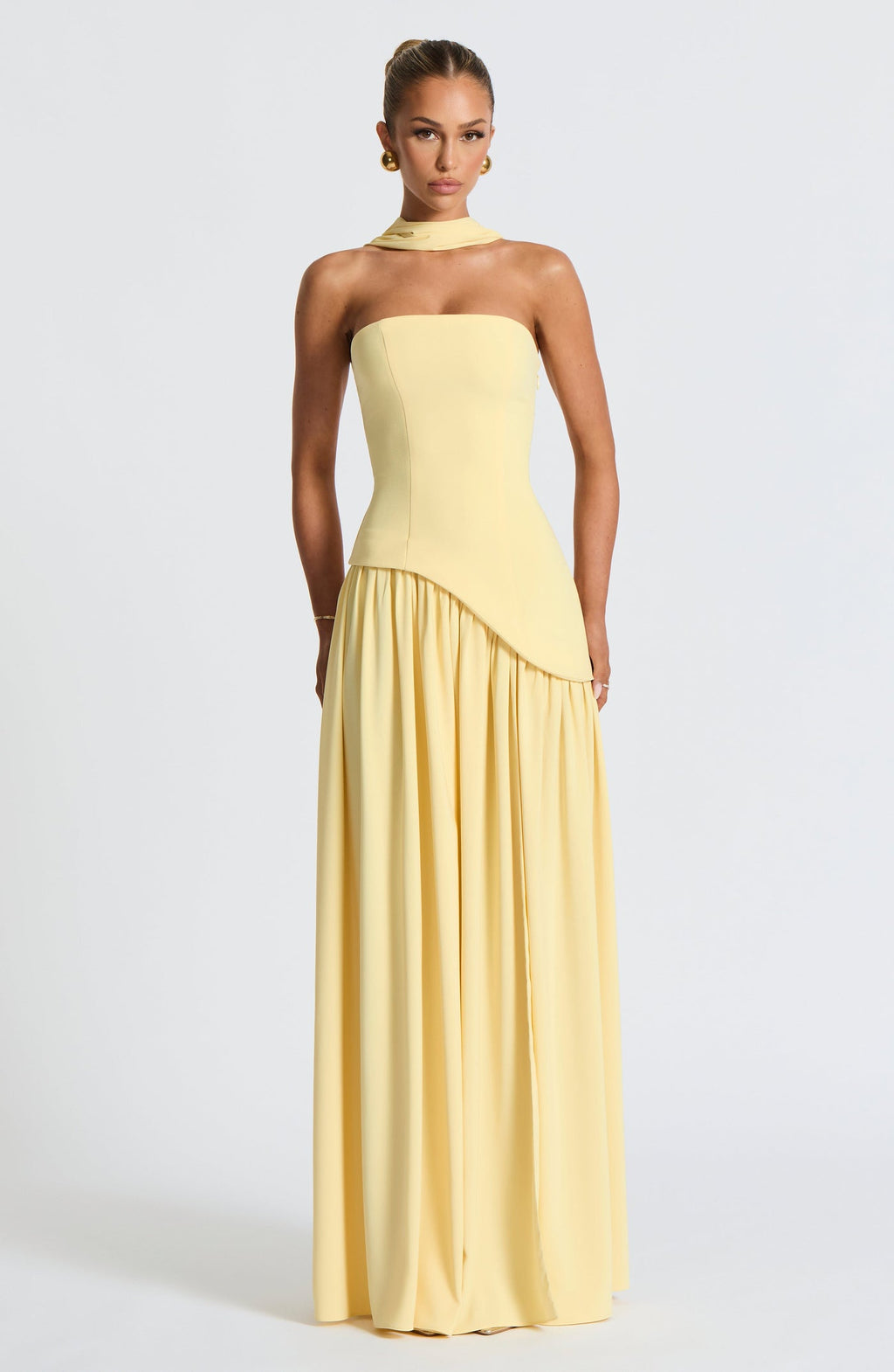 Vestido cuello liso