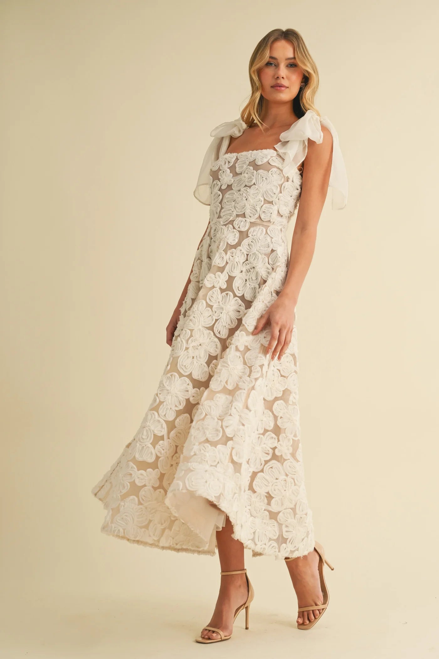 Vestido blanco encaje