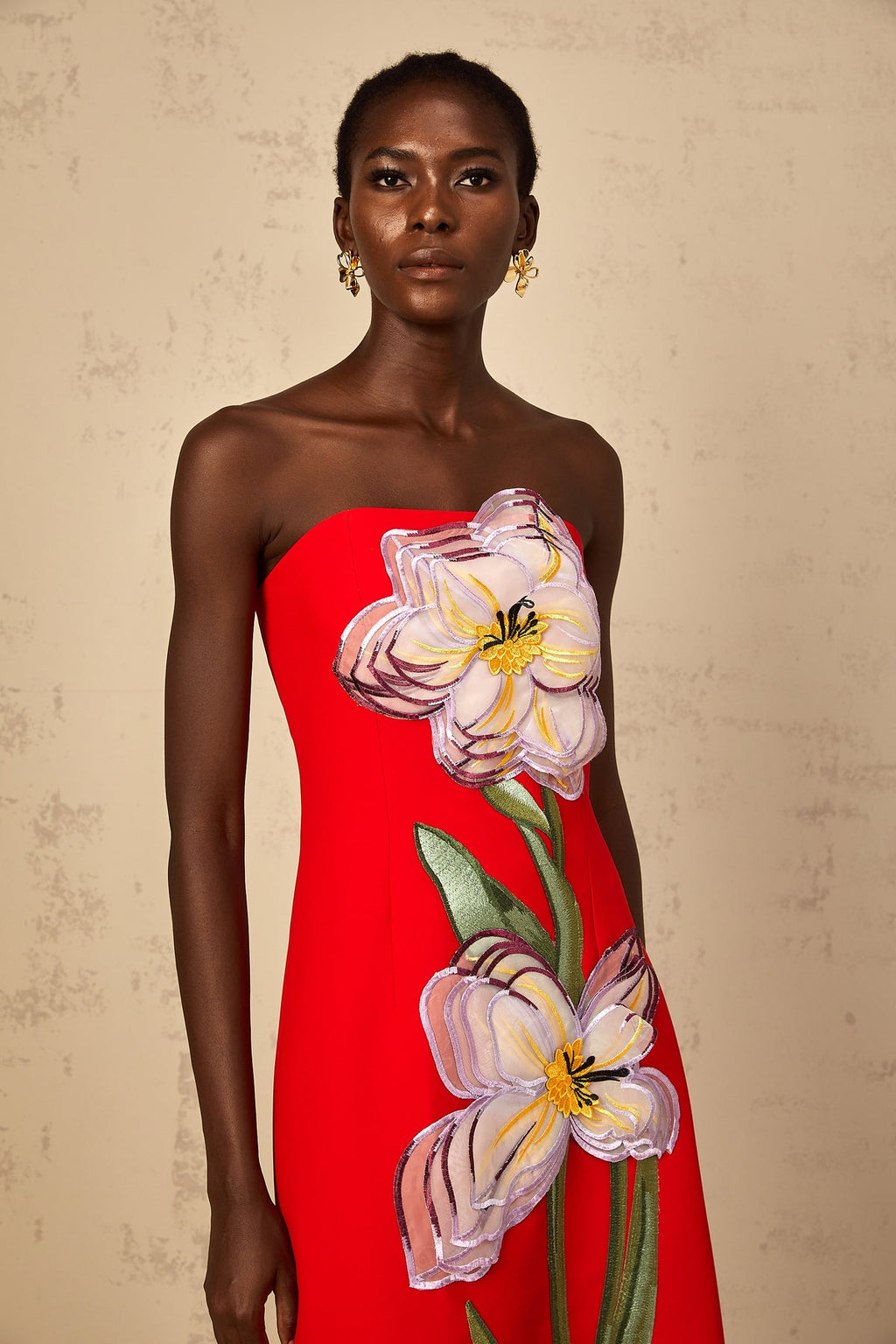 Vestido midi con flor