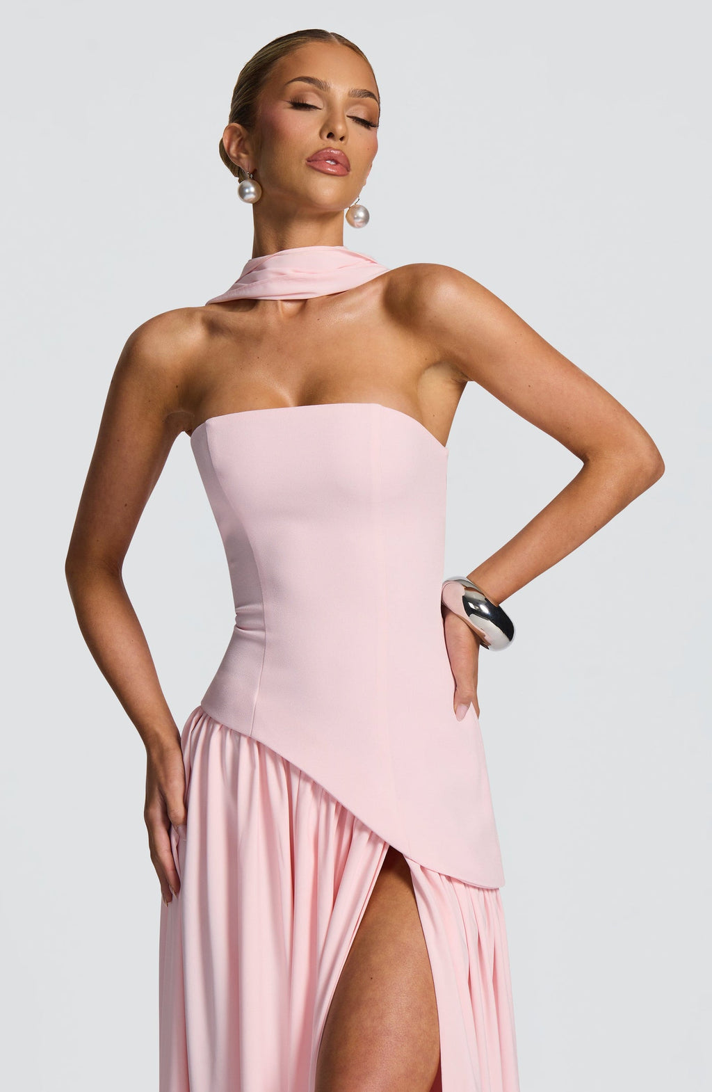 Vestido cuello liso