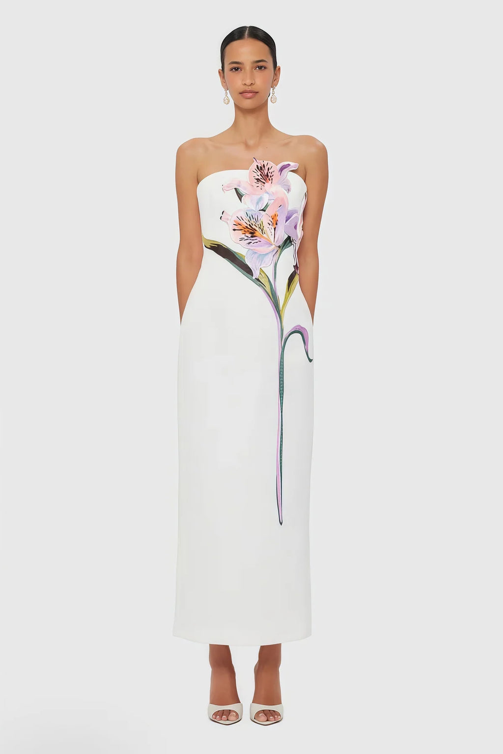 Vestido midi con flor