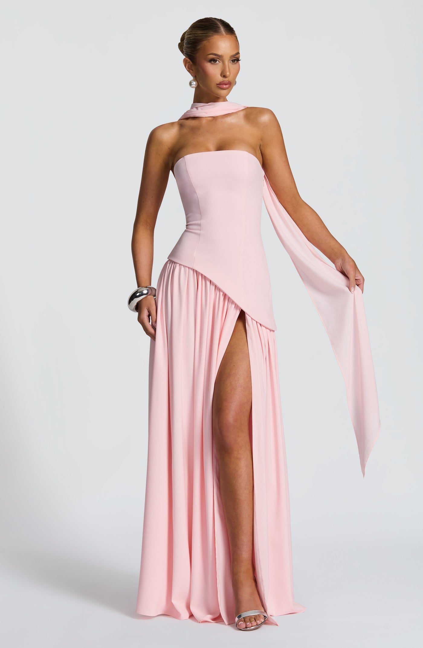 Vestido cuello liso