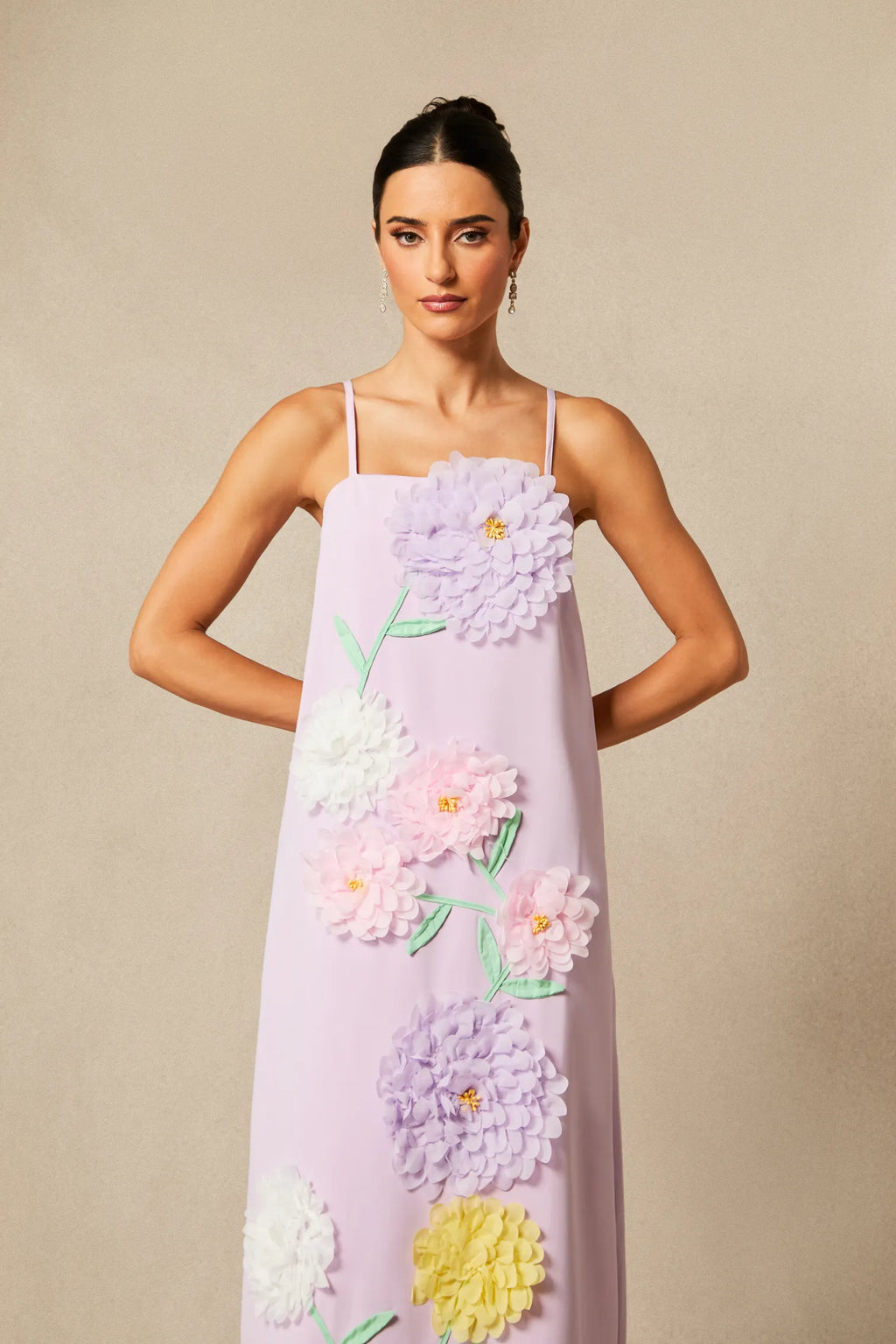 Vestido lila con flores