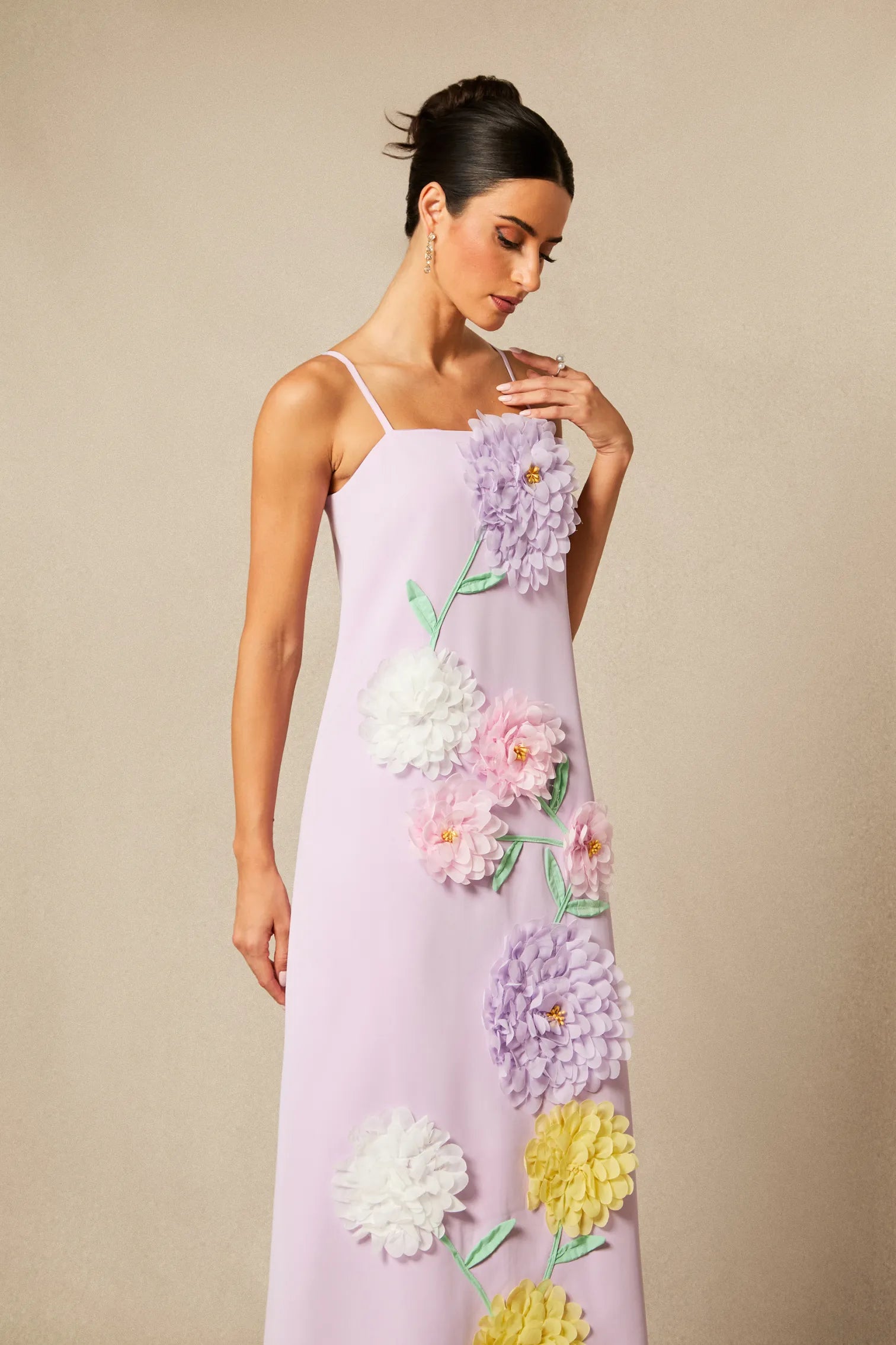 Vestido lila con flores