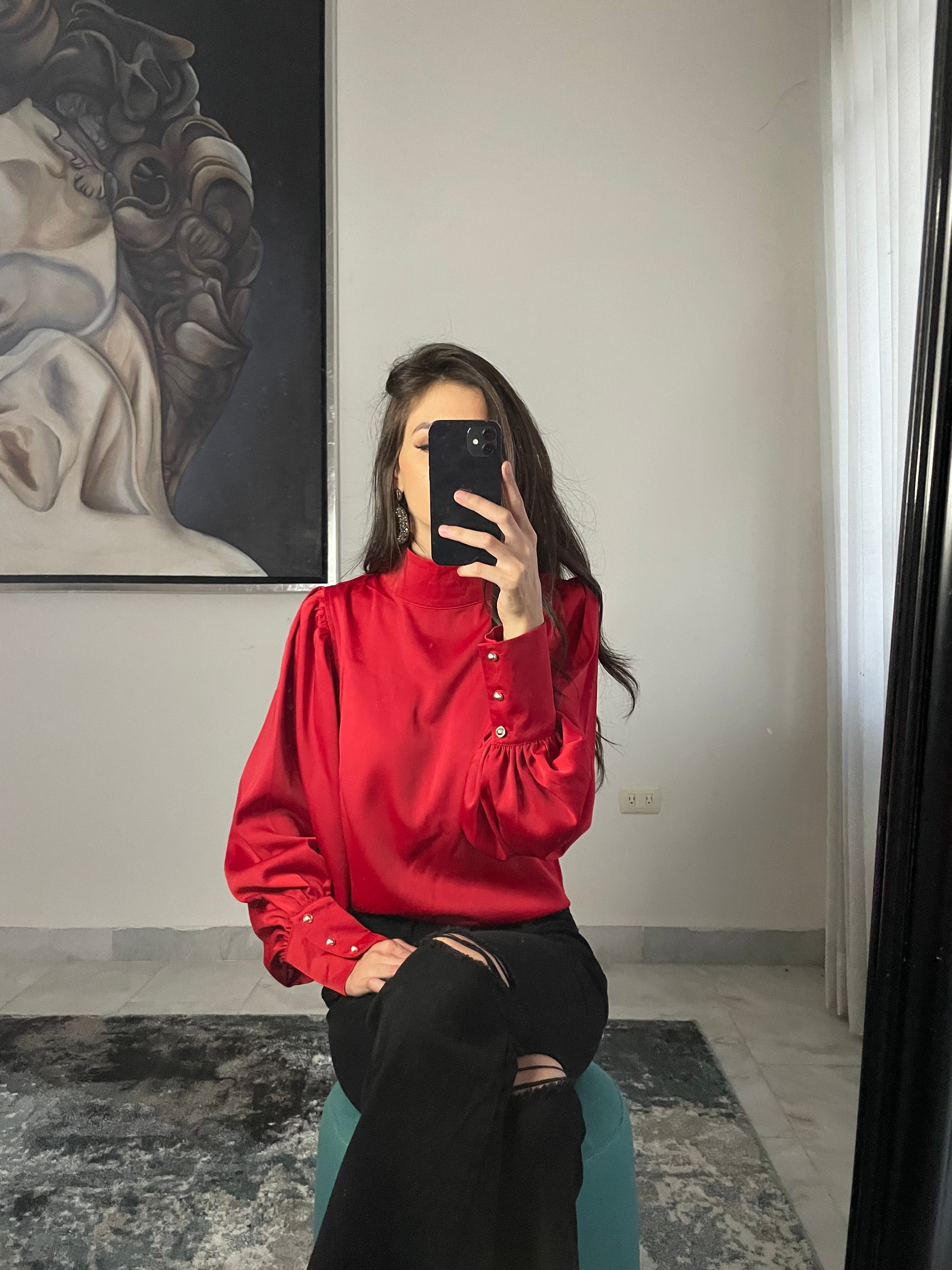 Blusa roja manga larga