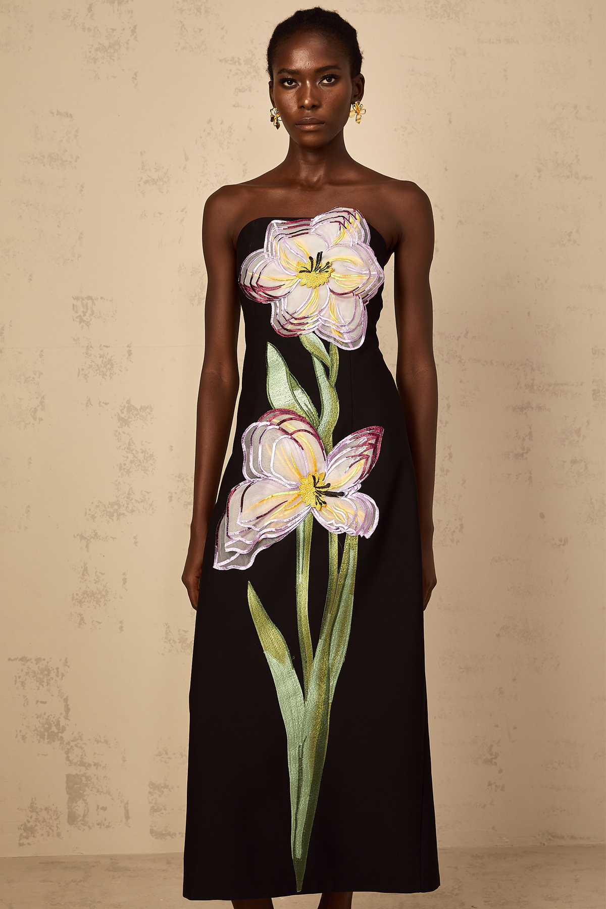 Vestido midi con flor
