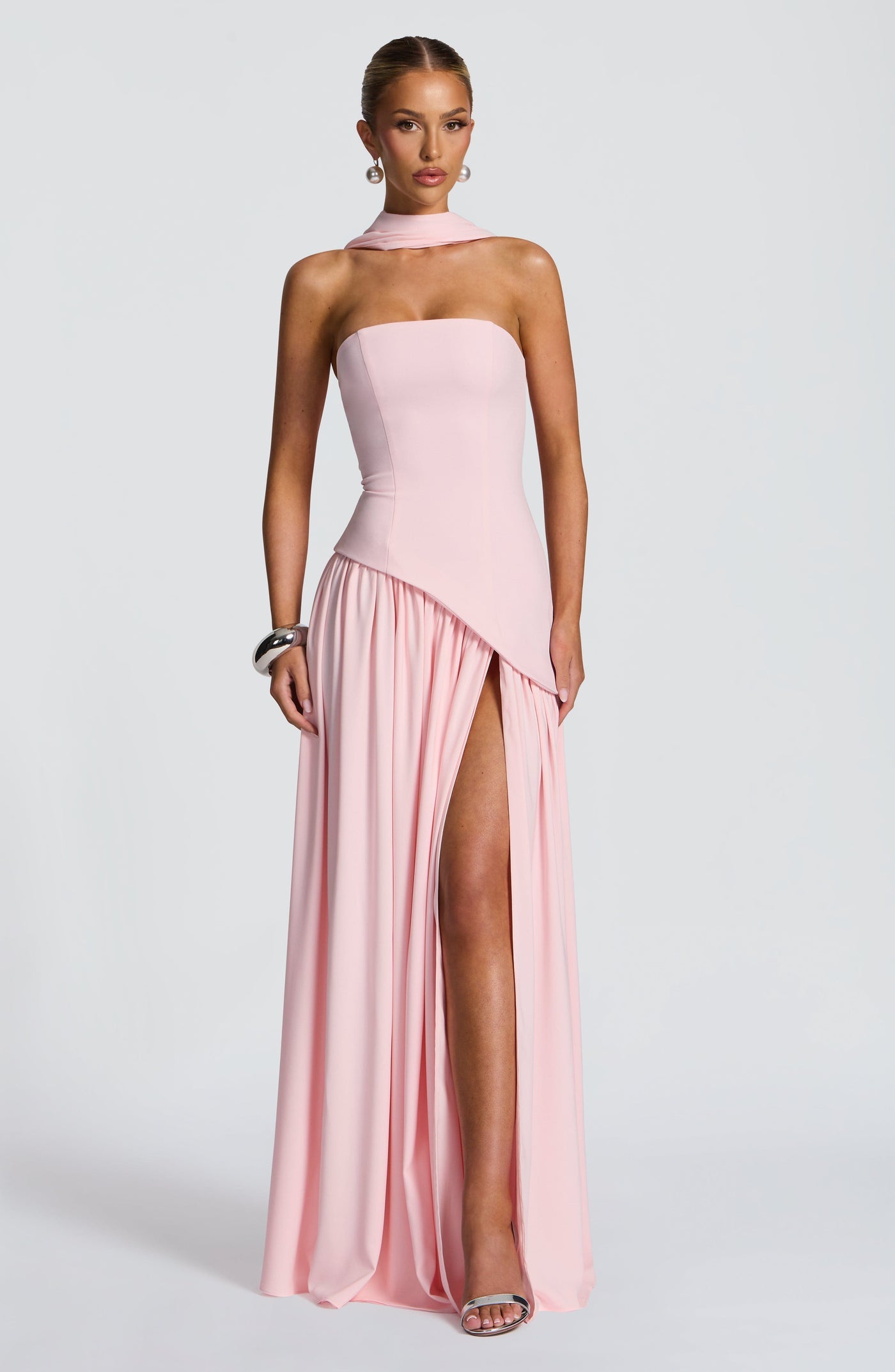 Vestido cuello liso