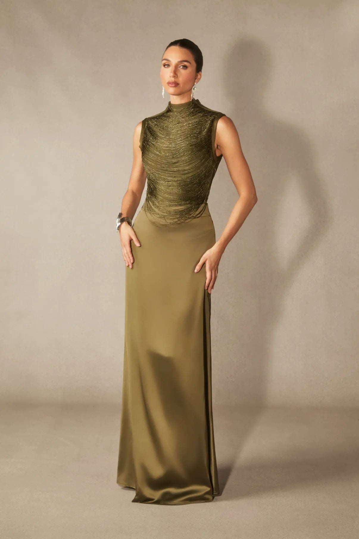 Vestido verde flecos