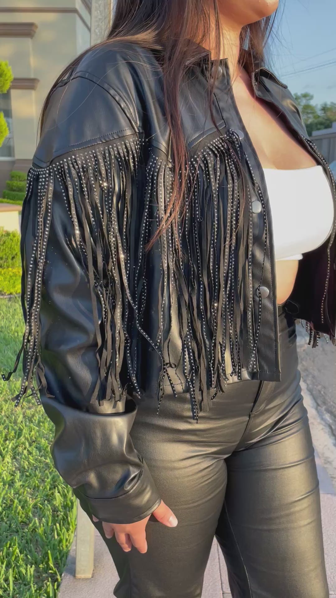 Chaqueta negra brillos